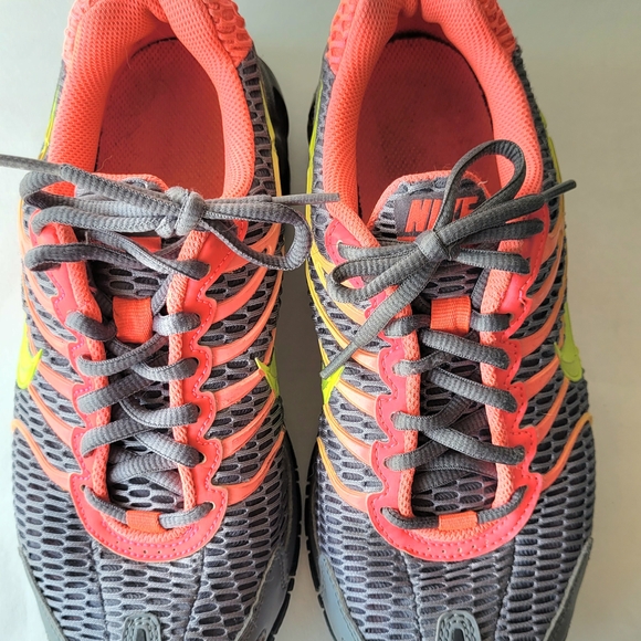 Nike Maxair Sz 7 Women Athletic Shoes with Breathable Mesh and Support - Picture 3 of 9